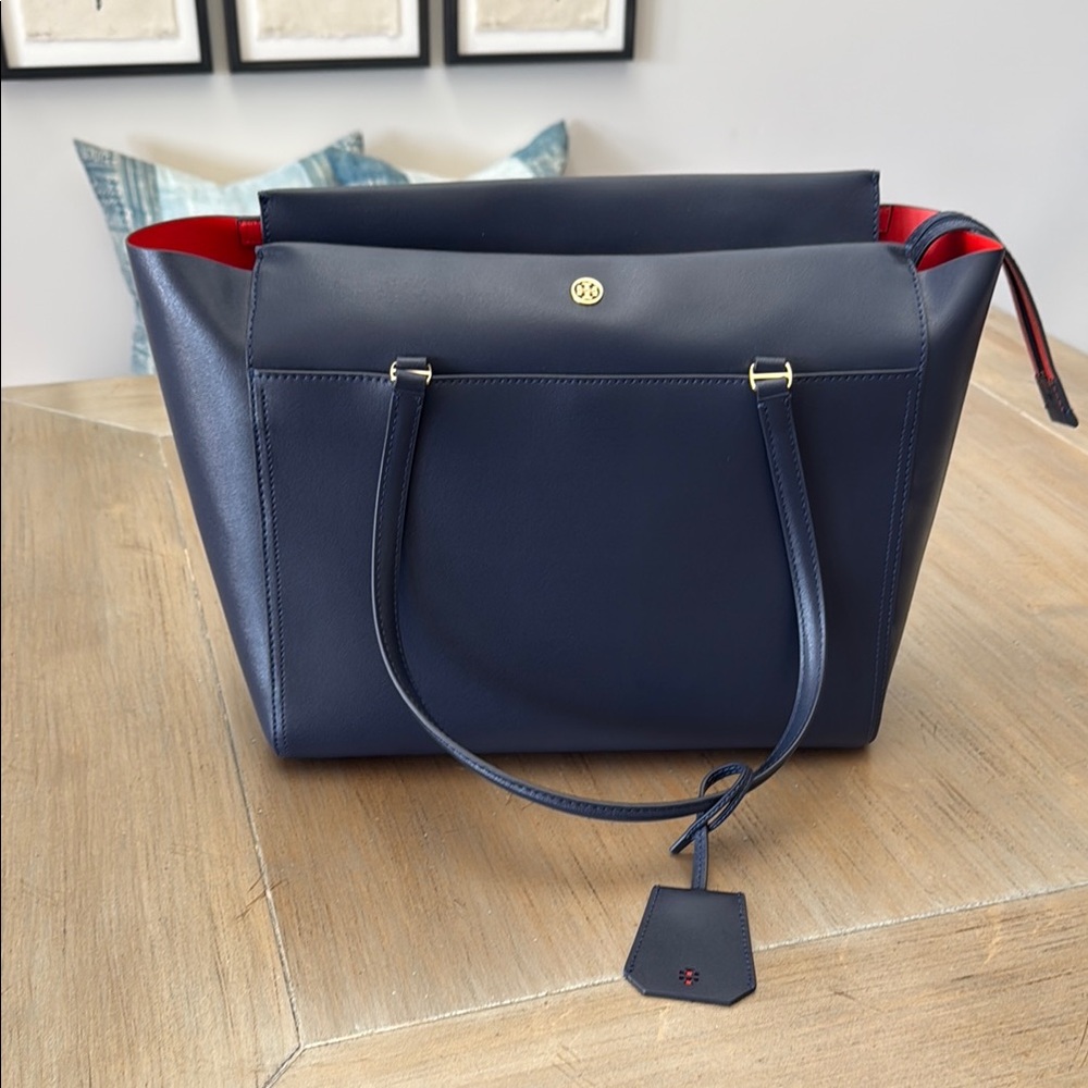 Tory Burch Parker Tote. Navy. Unworn! Red interior beautiful! Dustbag included!
